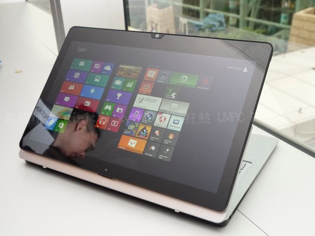 VAIO Fit flip 手提電腦隨意變成平板電腦