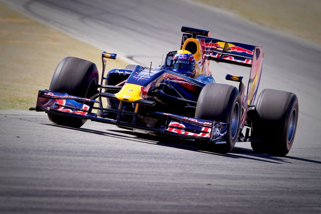 IMAGE: http://i238.photobucket.com/albums/ff133/hyperpaint/MarkWebberatBarbagallocopy.jpg