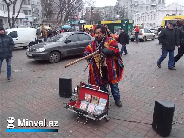 Изгнанные Гаджибалой индейцы на Евромайдане (ФОТО) 3 Изгнанные Гаджибалой индейцы на Евромайдане (ФОТО)