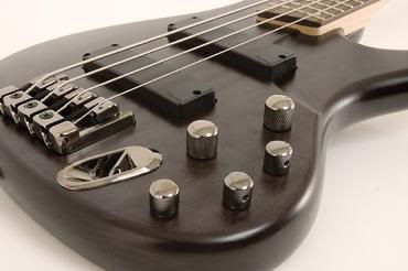 Ibanez Edb600