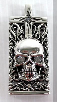 skull flash drive