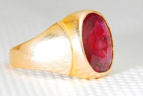 ring-ruby-gold-male-india.jpg