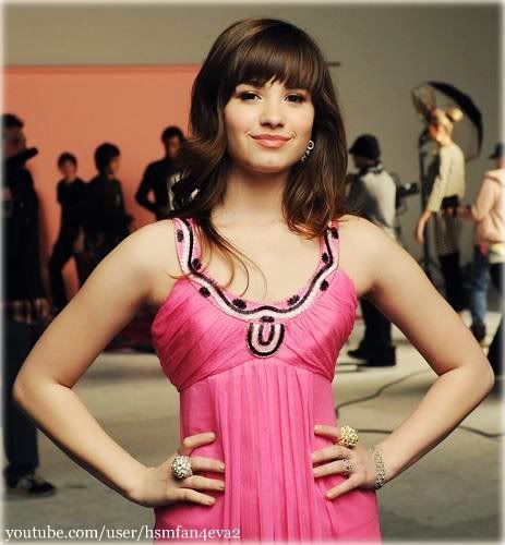 Demi Lovato hot pink dress rare bg banner hsmfan4eva2