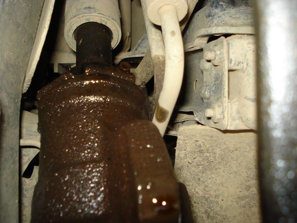 Steering box leaking plz HELP!!!!!!! Jeep Enthusiast Forums