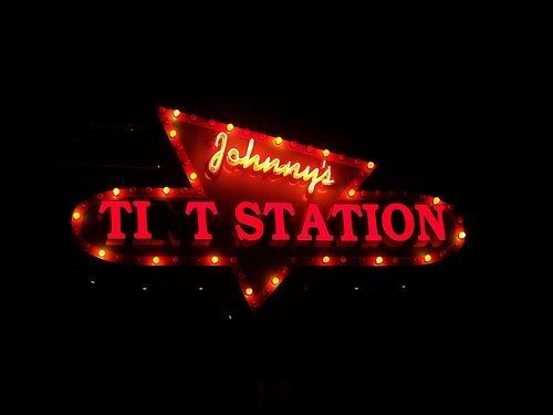 hilarious_neon_signs_04.jpg