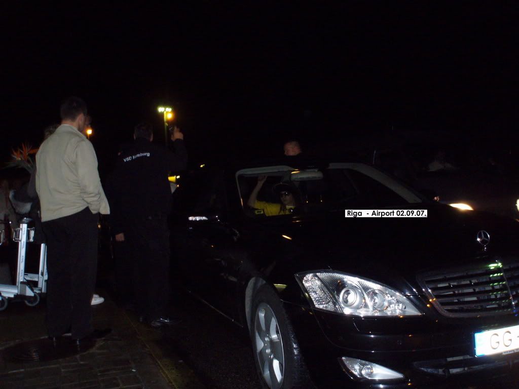 enter4u-hotel3wh8a7ae.jpg picture by Ewellyn5