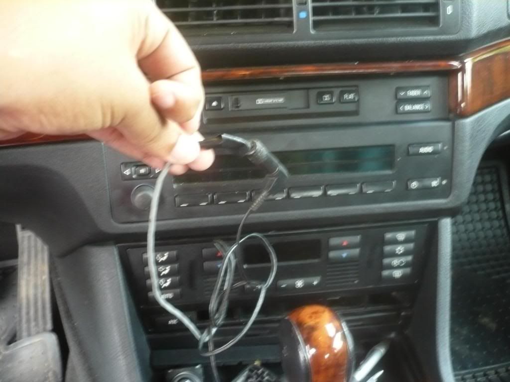 How to connect your mpor ipod on a car cd-player. - Instructables