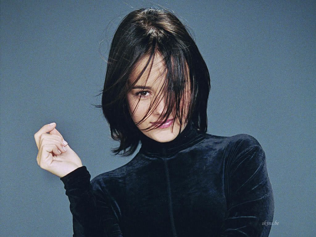 alizee-1024x768-16386.jpg