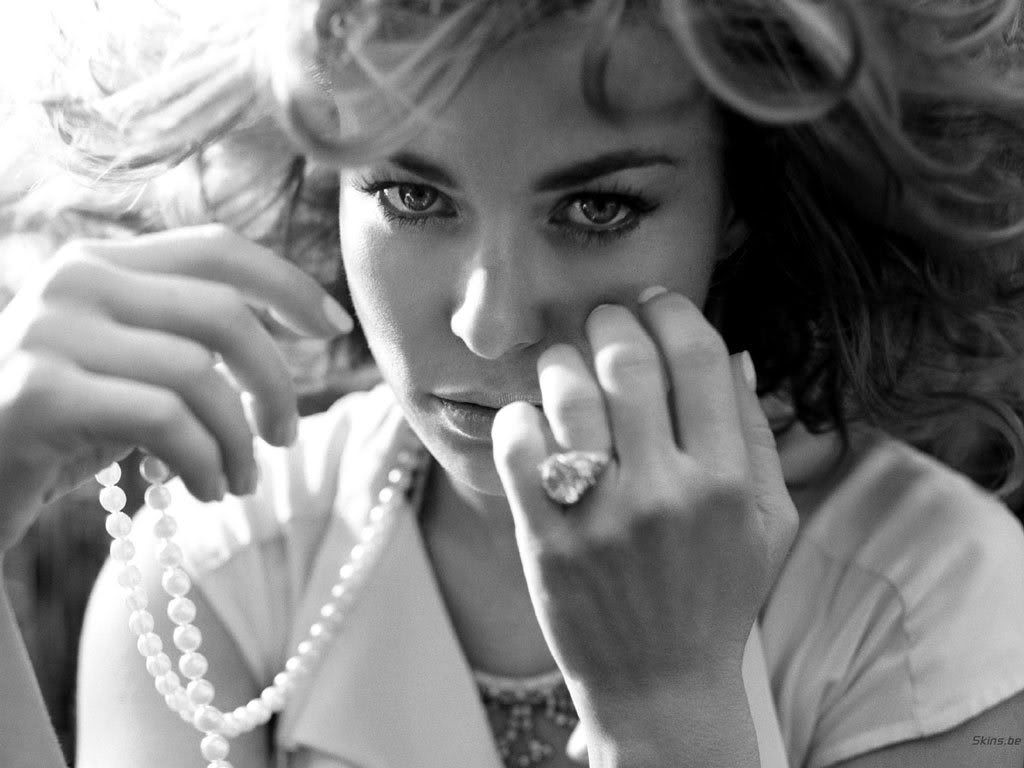 carmen-electra-1024x768-20789.jpg