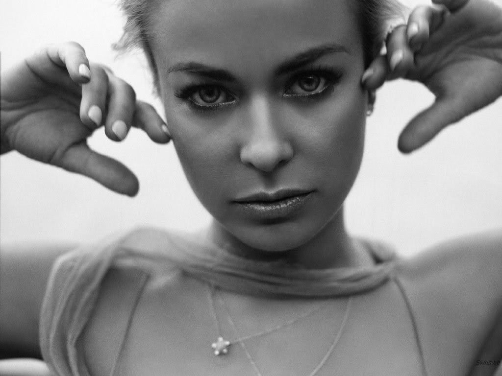 carmen-electra-1024x768-20790.jpg