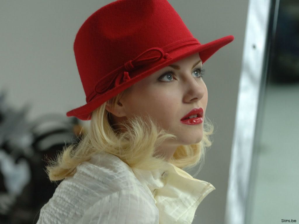 elisha-cuthbert-1024x768-26883.jpg