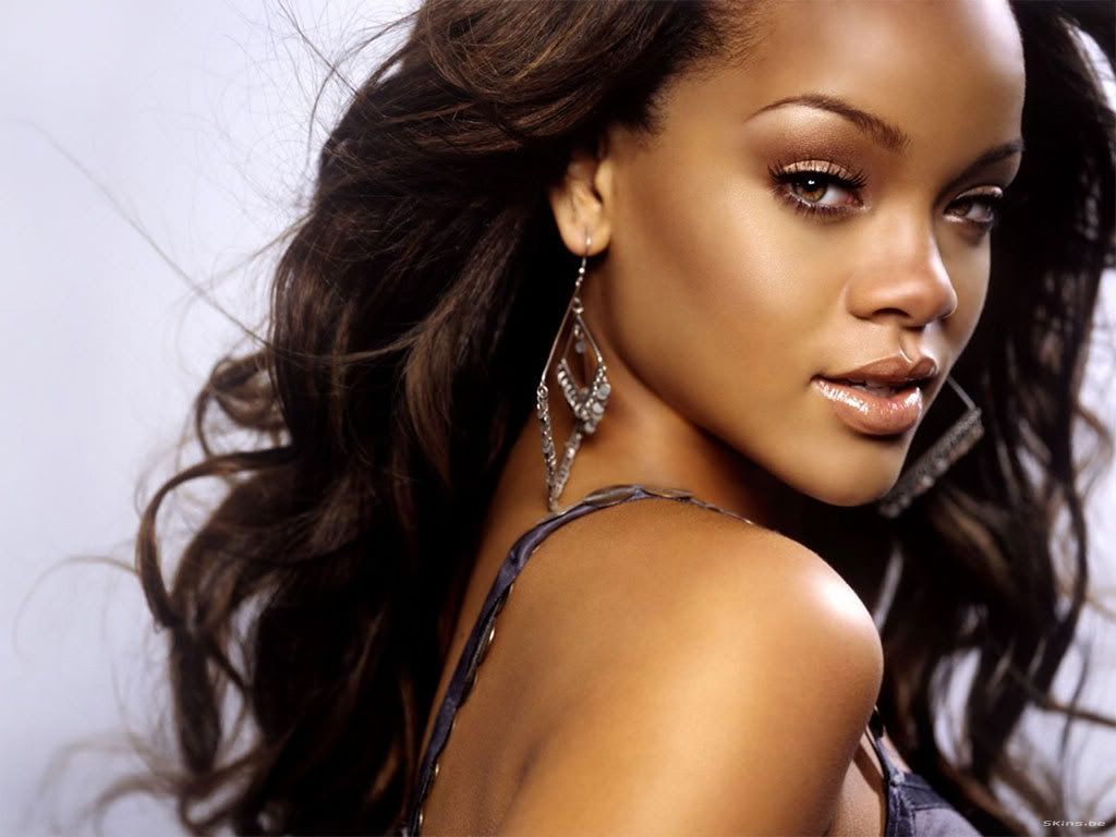 rihanna-1024x768-23403.jpg