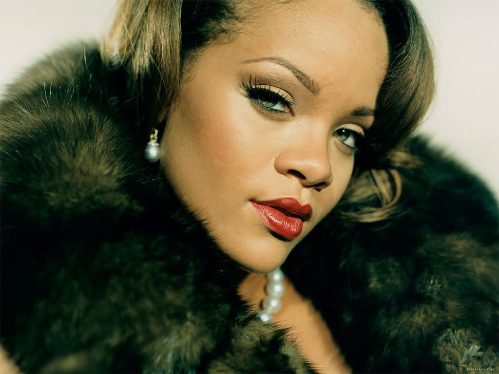 rihanna-1024x768-25274.jpg