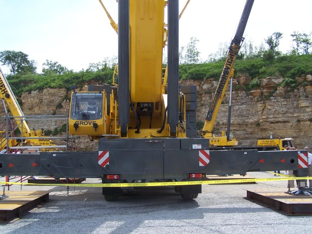 is any one going to meet the machines " lots of pics" General Topics