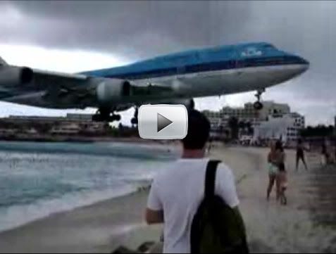 Click here to watch this amazing plane landing