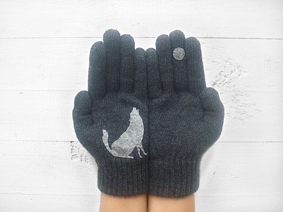 Wolf-Moon gloves by talkingloves on Etsy