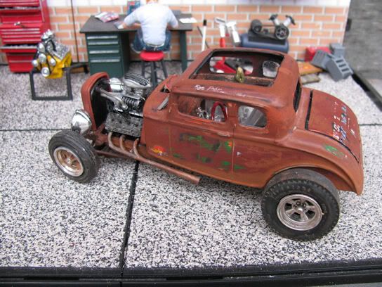 32fordratrodarjessesrodshoprearsideview.