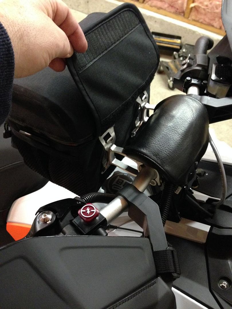 Quickrelease handlebar bag SkiDoo Snowmobiles Forum